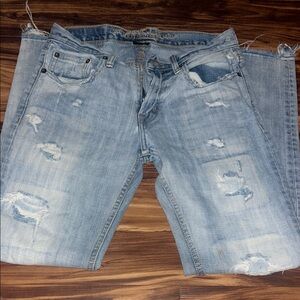 American Eagle Outfitters Light Blue Relaxed Jeans